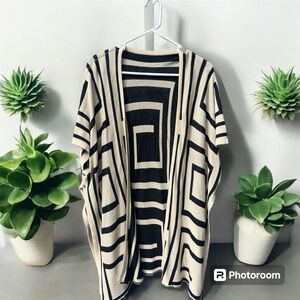 Geometric Open Cardigan One Size